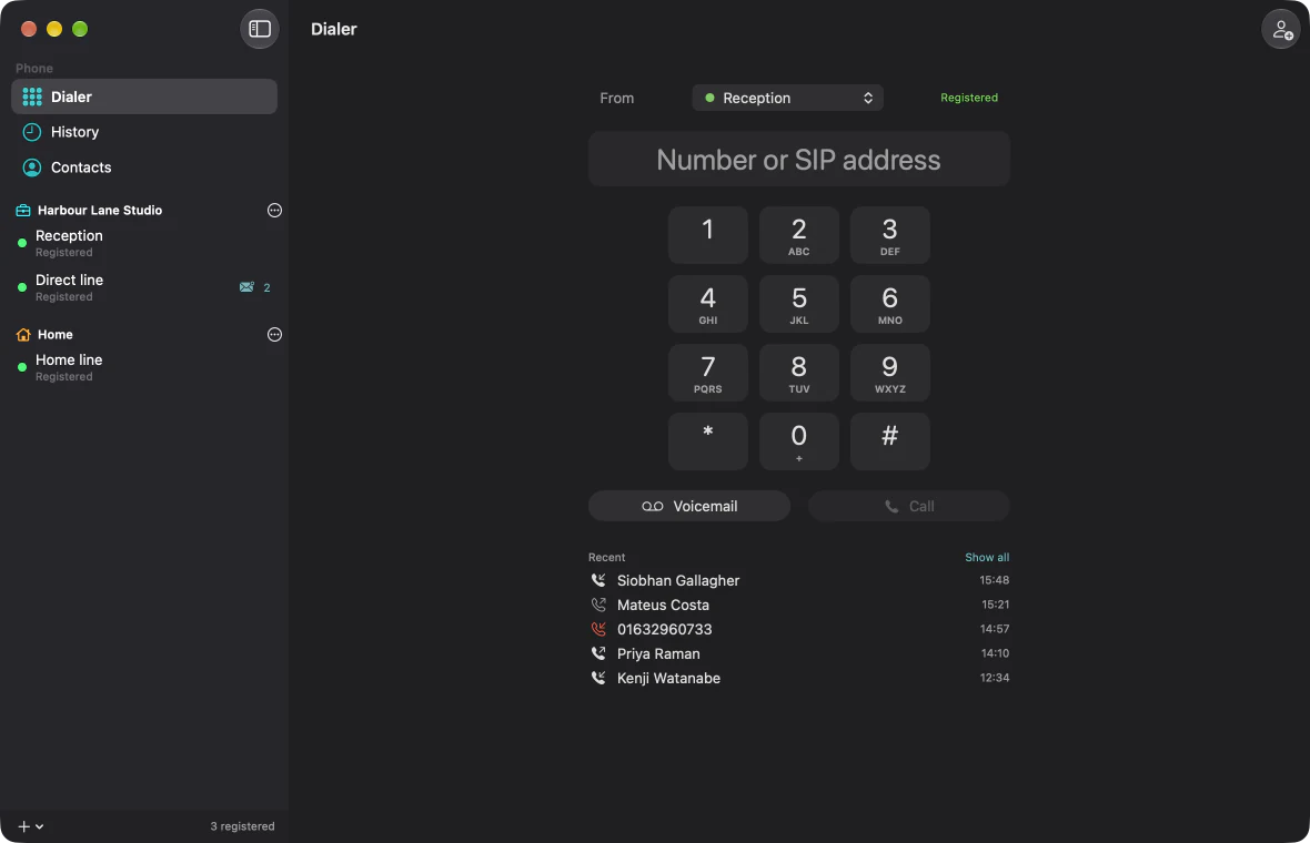 Sipper's main window: the dial pad with the Reception line selected and registered, recent calls underneath, and work and home lines grouped in the sidebar.